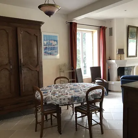 Grande Maison Famille 25m Plage, Jardin, Terrasse, Animaux Admis - Fr-1-539-6 Holiday home