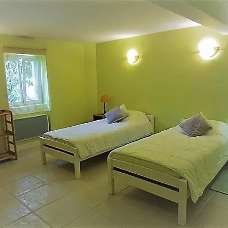 Holiday home Grande Maison Famille 25m Plage, Jardin, Terrasse, Animaux Admis - Fr-1-539-6